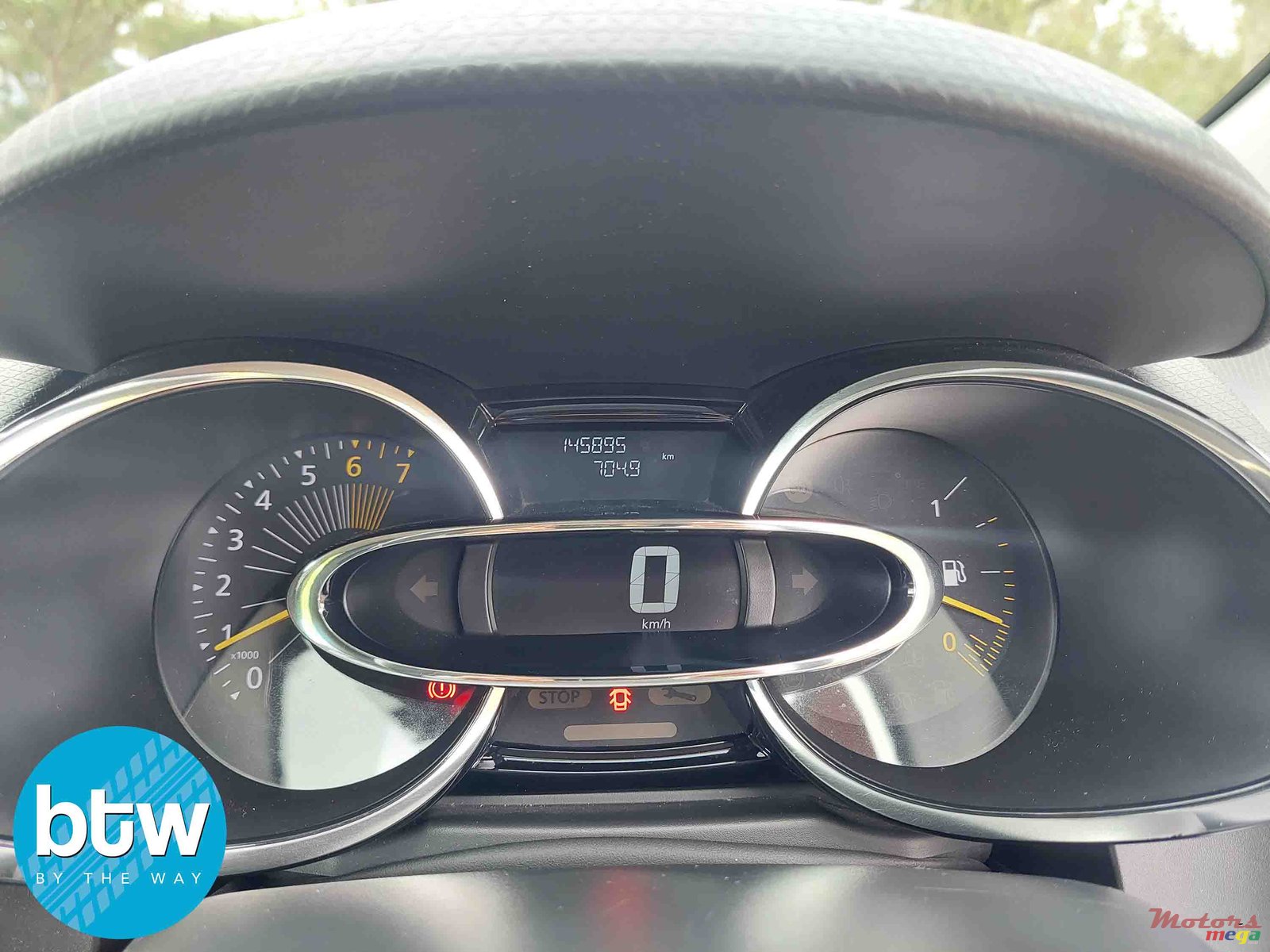 2015' Renault Clio photo #7