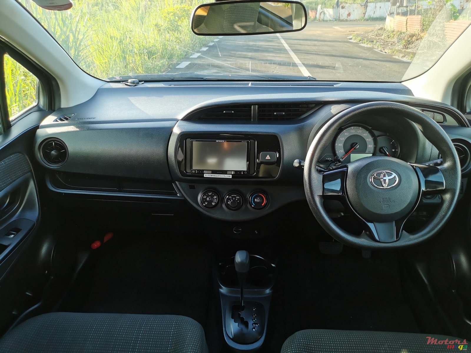 2019' Toyota Vitz photo #3