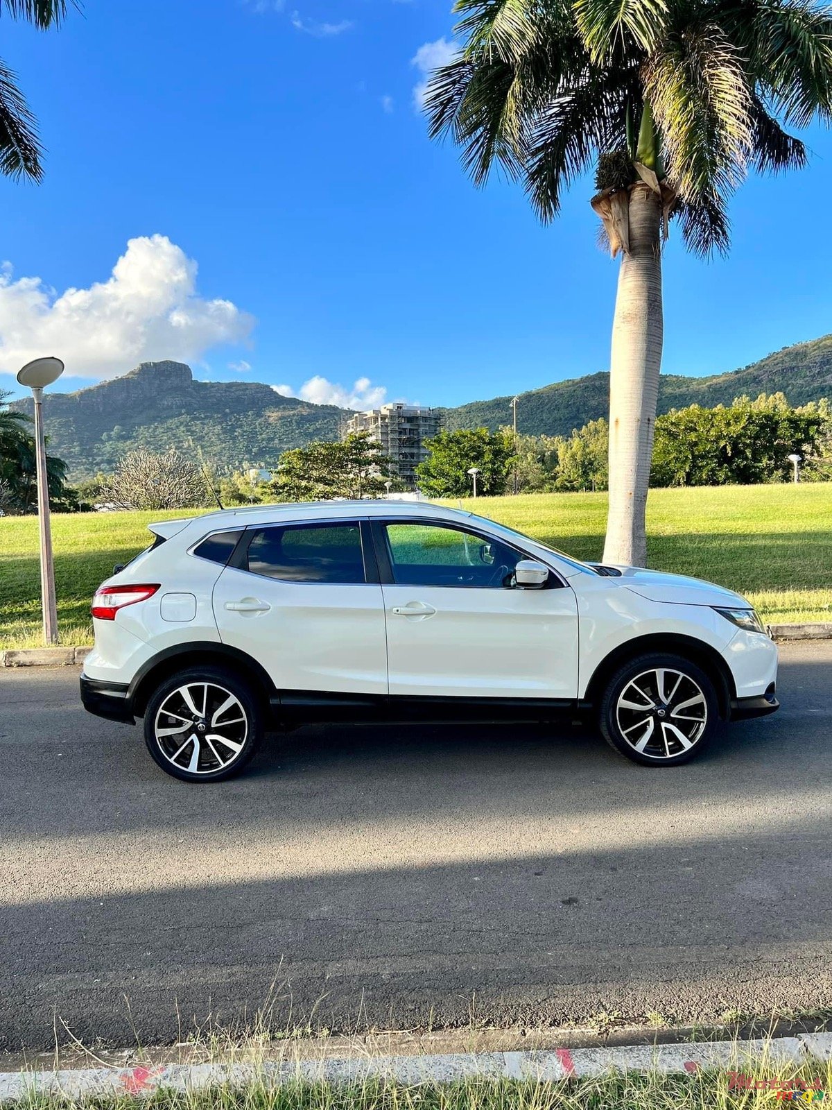 2015' Nissan Qashqai photo #3