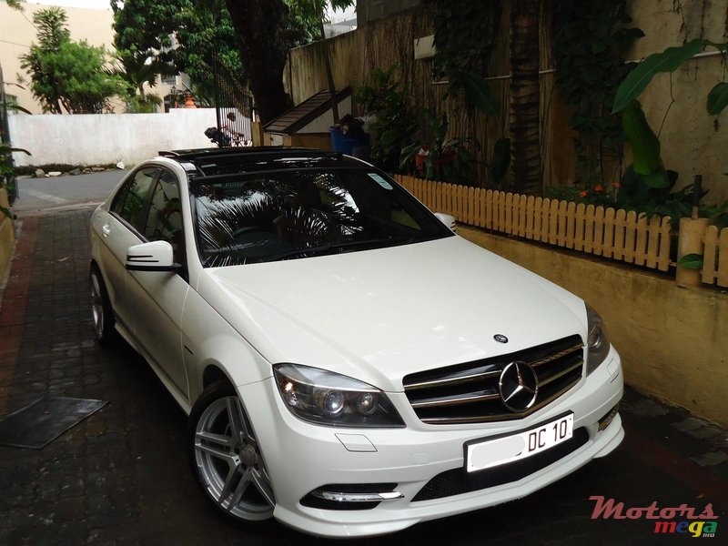 2010' Mercedes-Benz C-Class photo #4