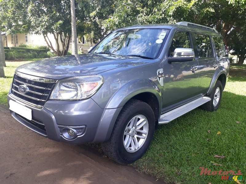 2011' Ford Ranger Executive SUV photo #2