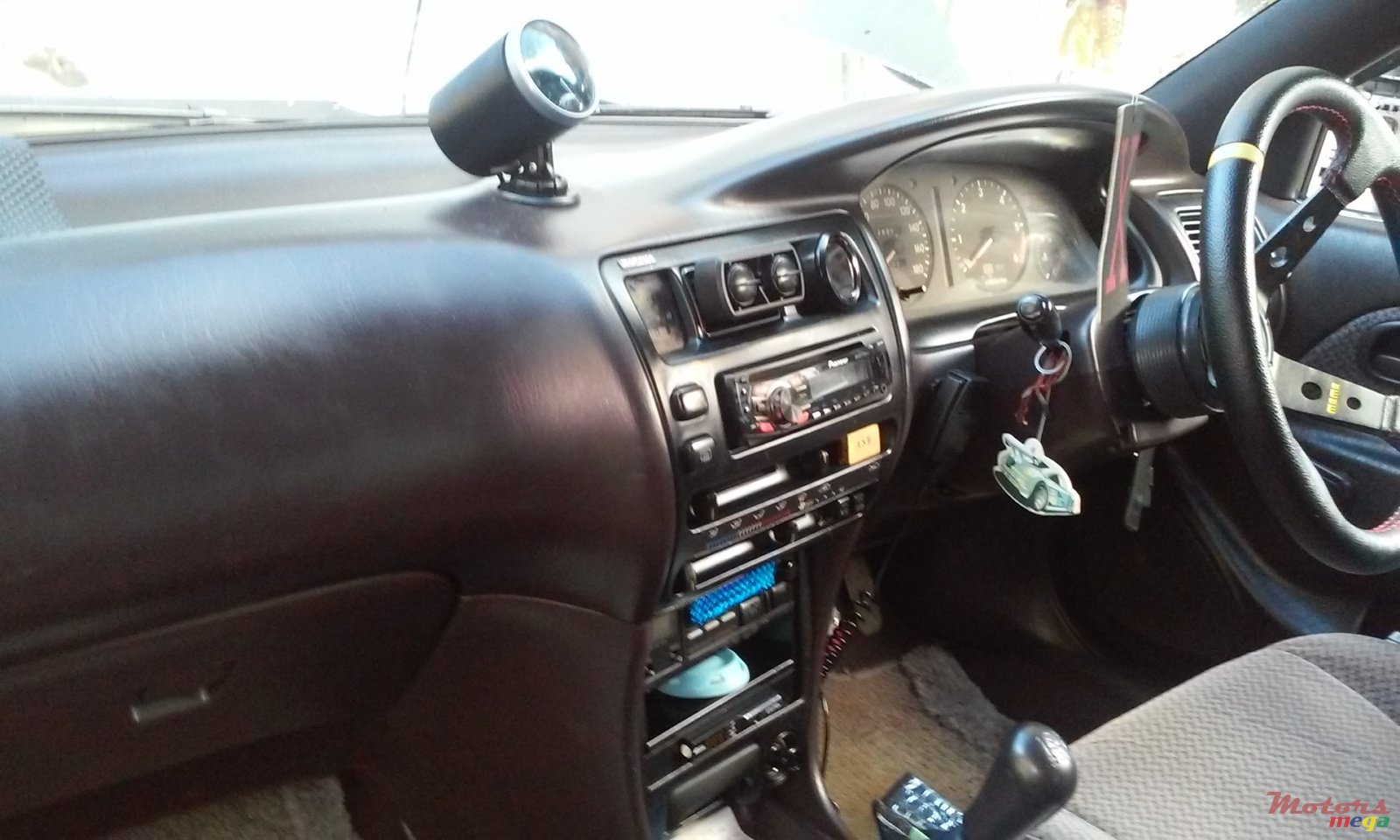 1994' Toyota Corolla E101 photo #7