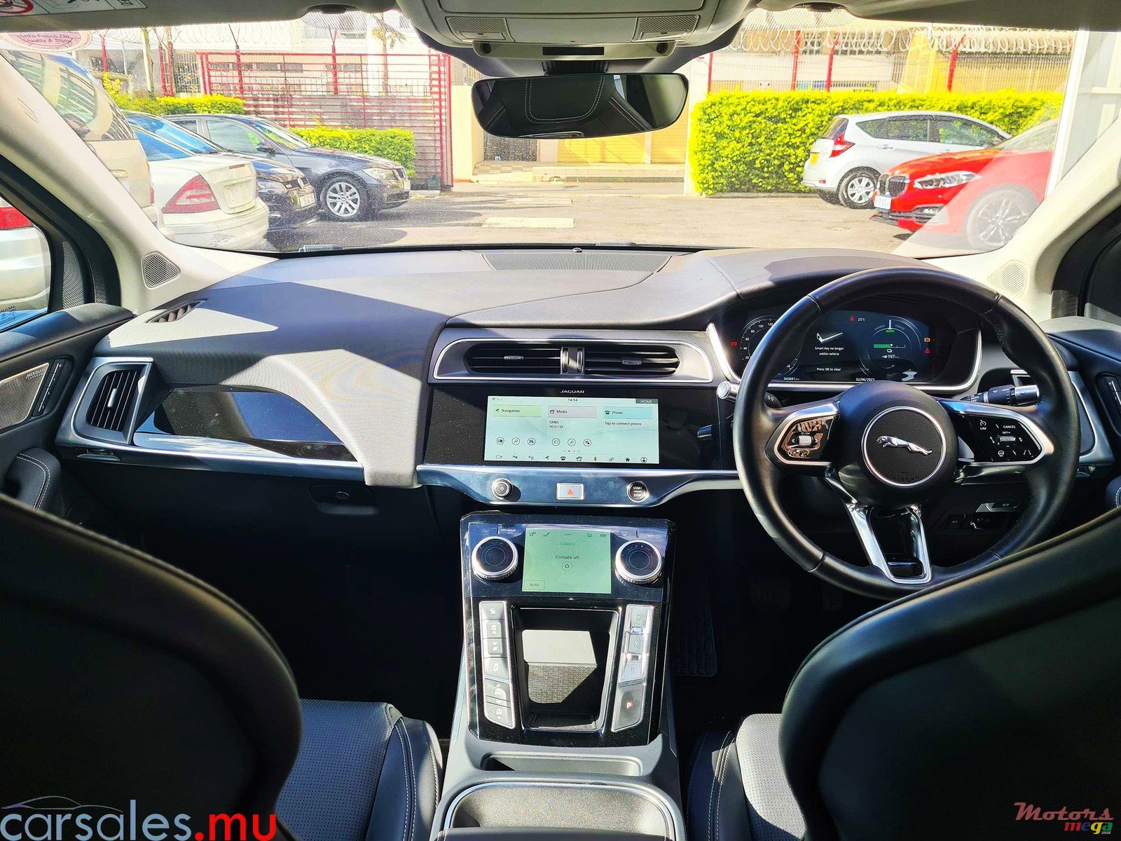 2020' Jaguar I-Pace EV400 HSE photo #6