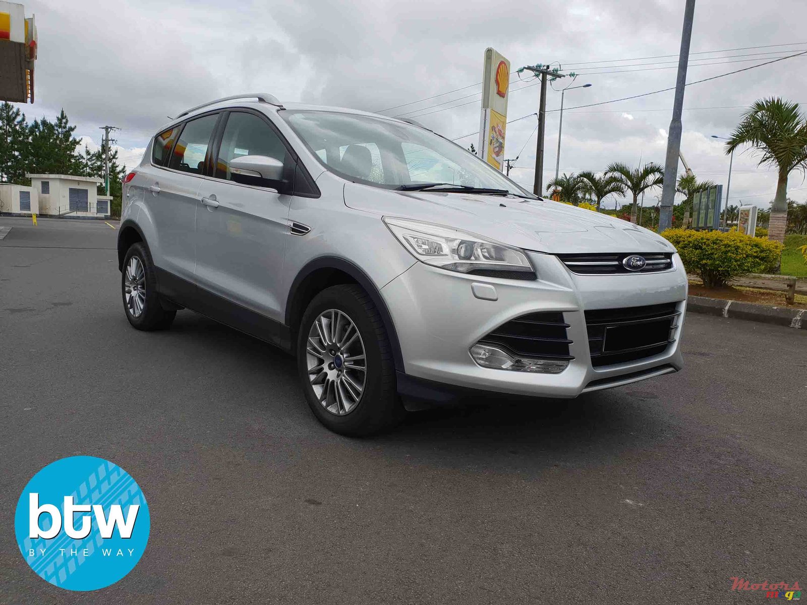 2014' Ford Kuga photo #1