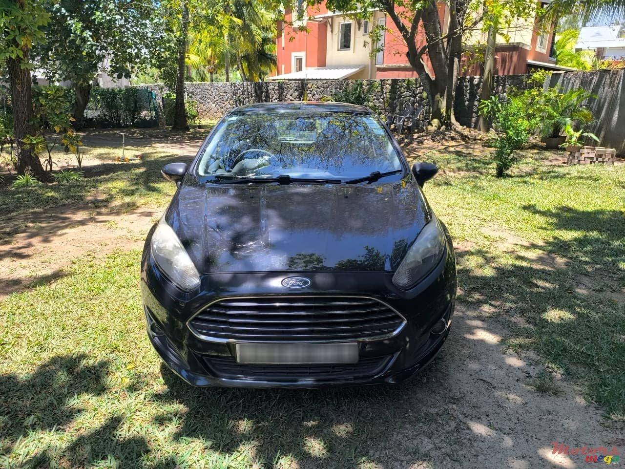 2015' Ford Fiesta photo #3