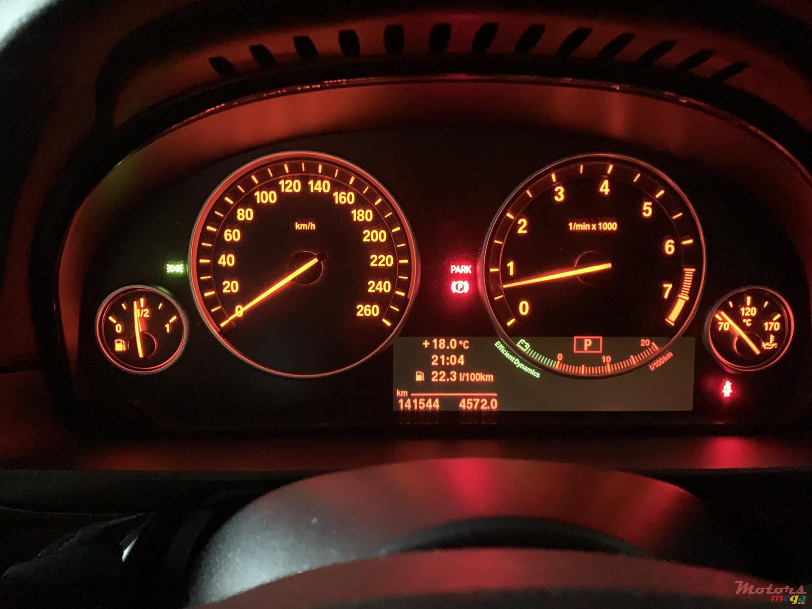 2011' BMW 523 photo #7