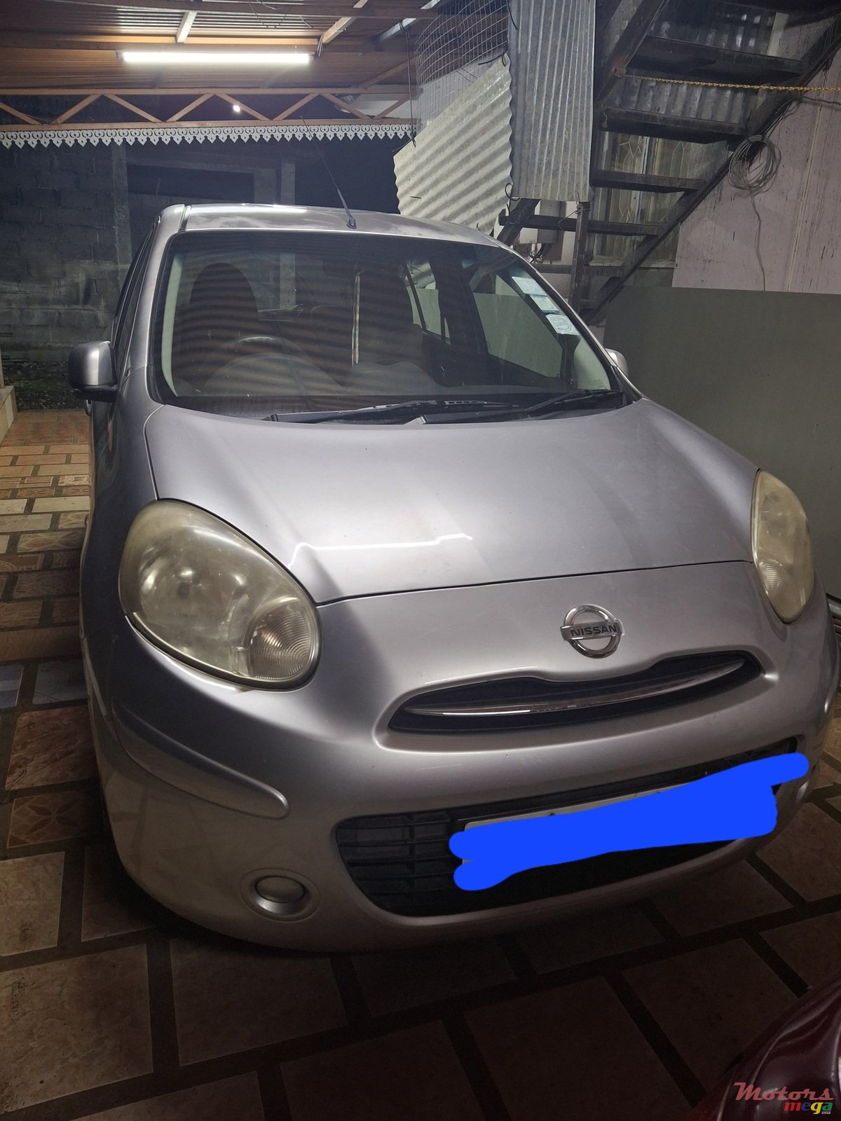 2011' Nissan photo #2