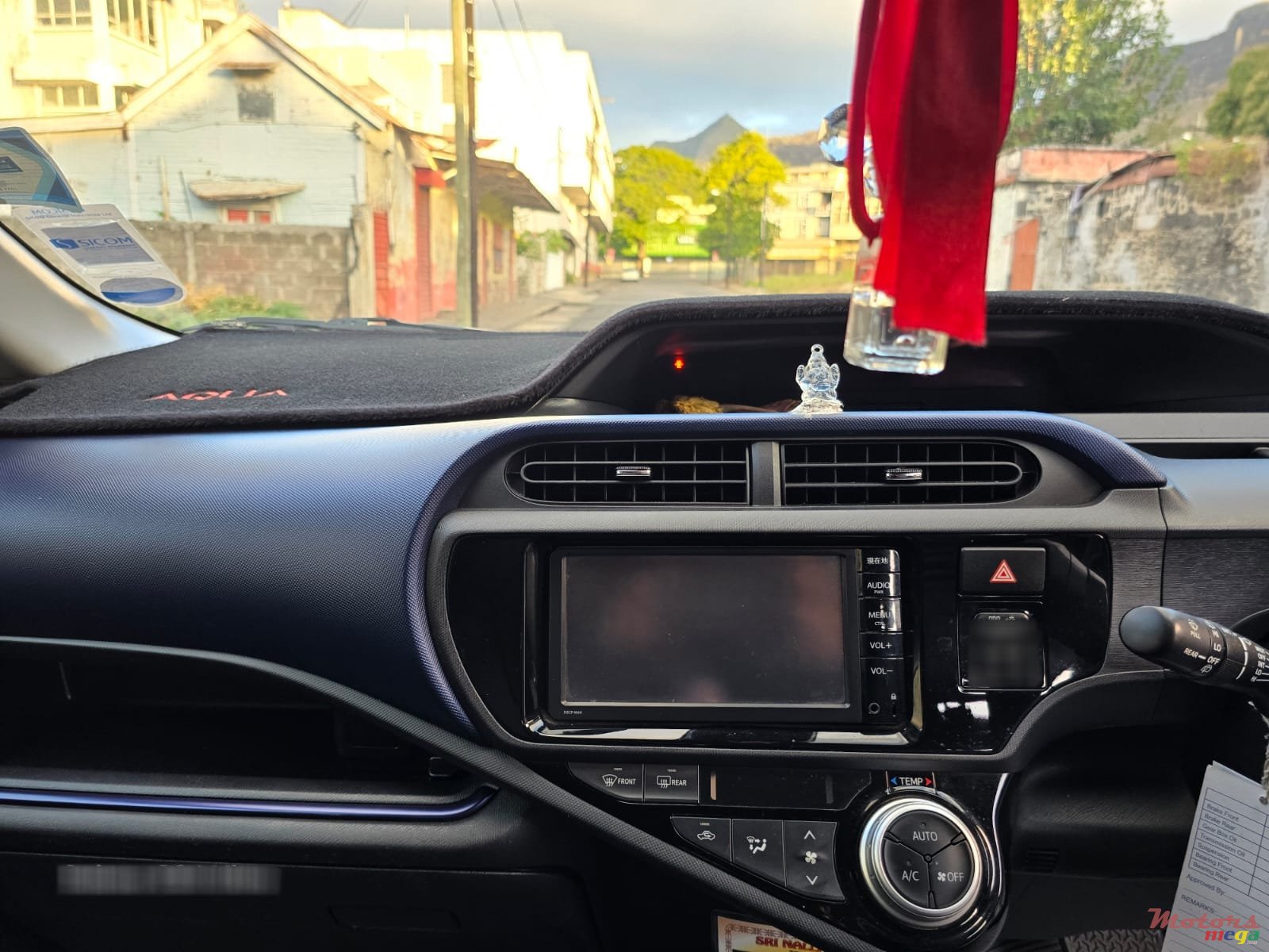 2016' Toyota Aqua photo #7