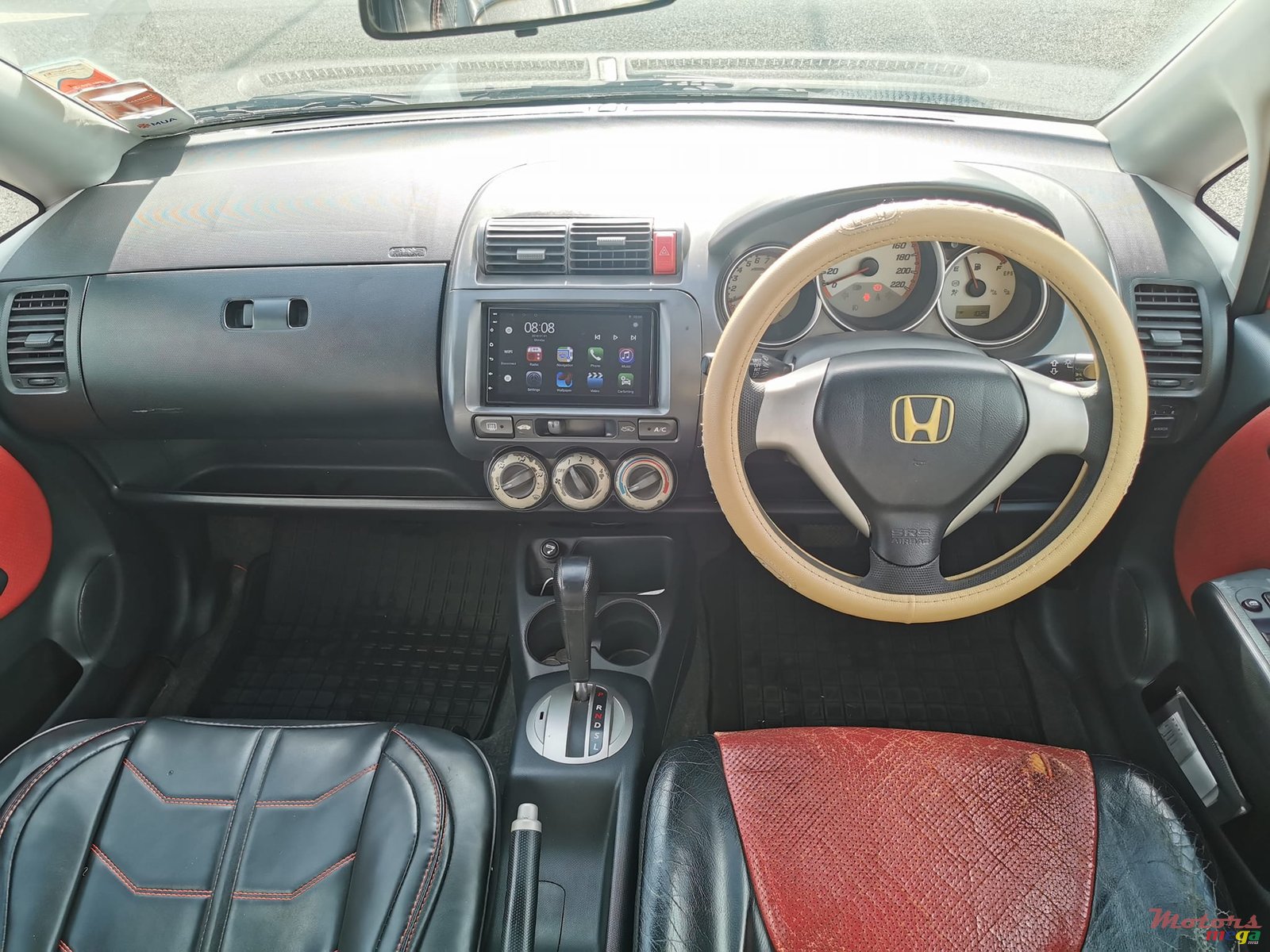 2005' Honda Jazz photo #5