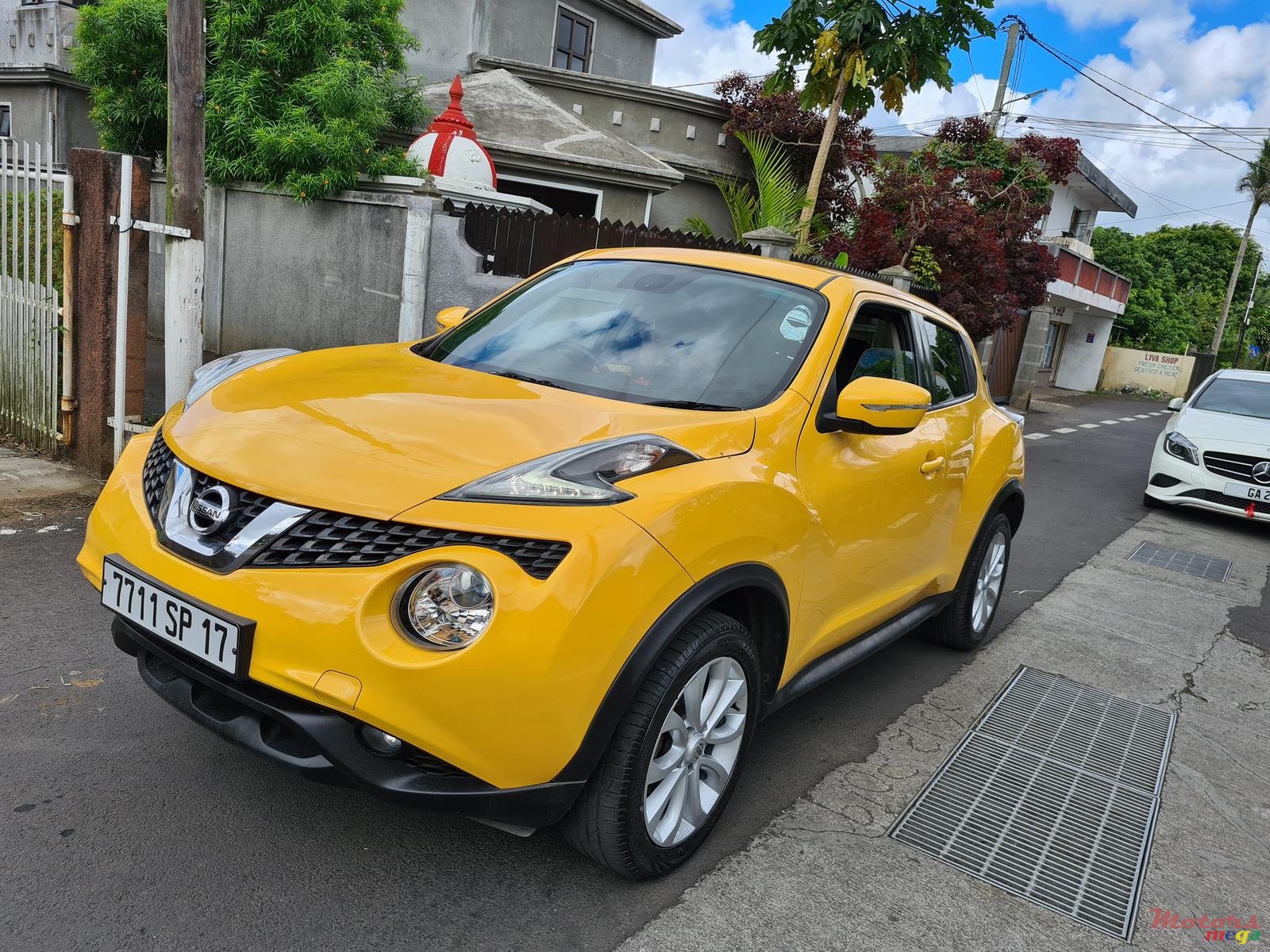 2017' Nissan Juke Turbo 1.2 manual photo #1