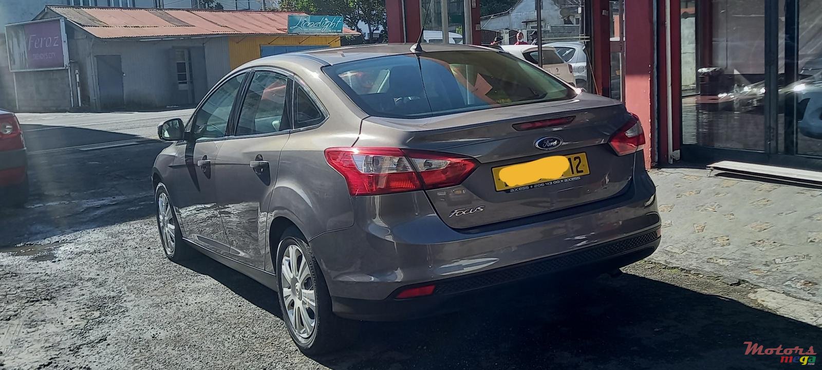 2012' Ford Focus photo #4