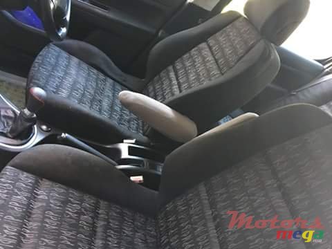 2004' Peugeot 307 hatchbach photo #3