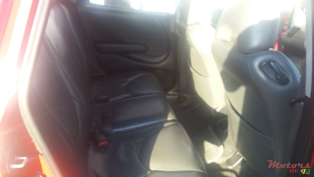 2005' Honda Fit photo #7