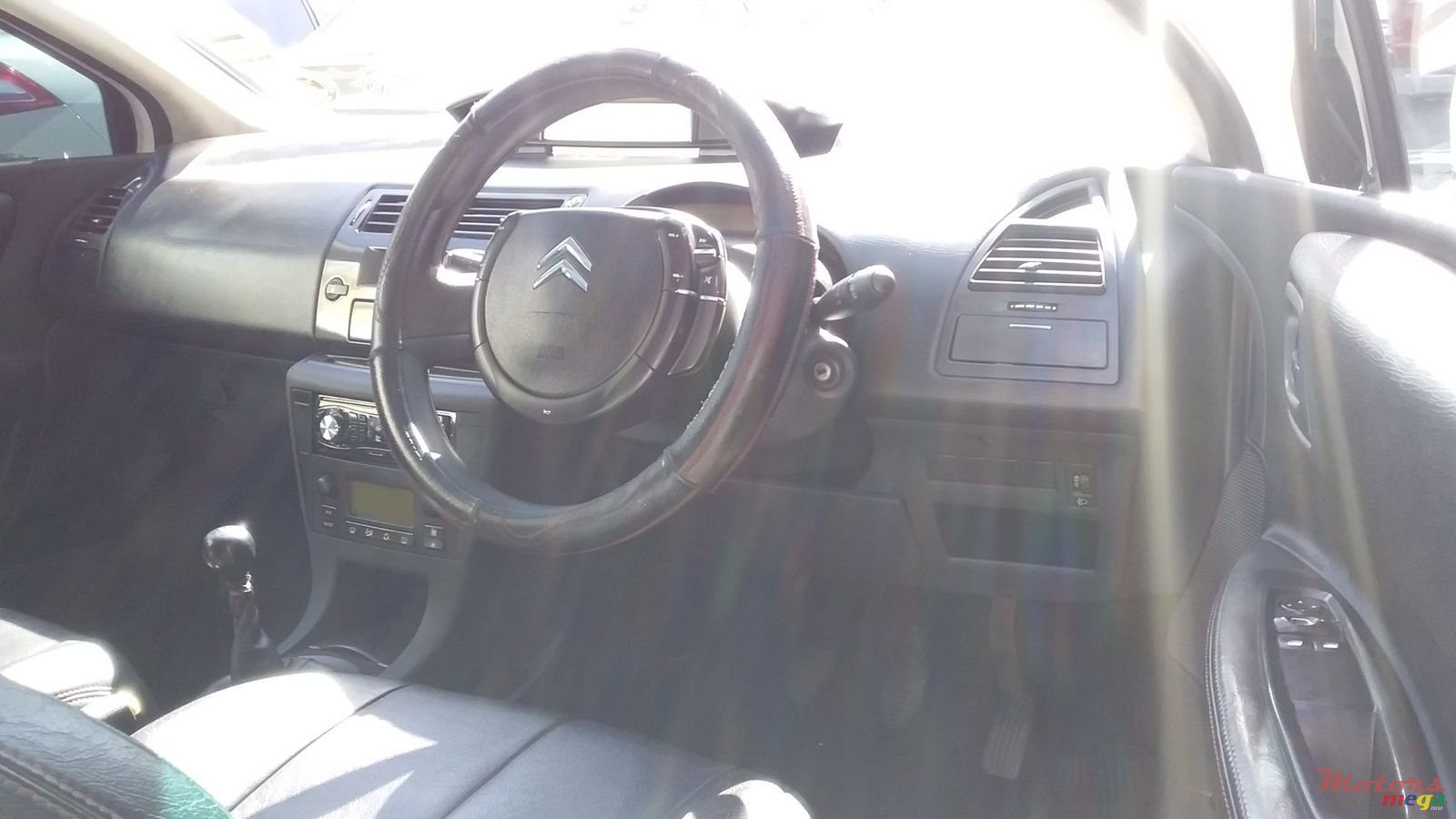 2006' Citroen C4 2 Doors photo #4