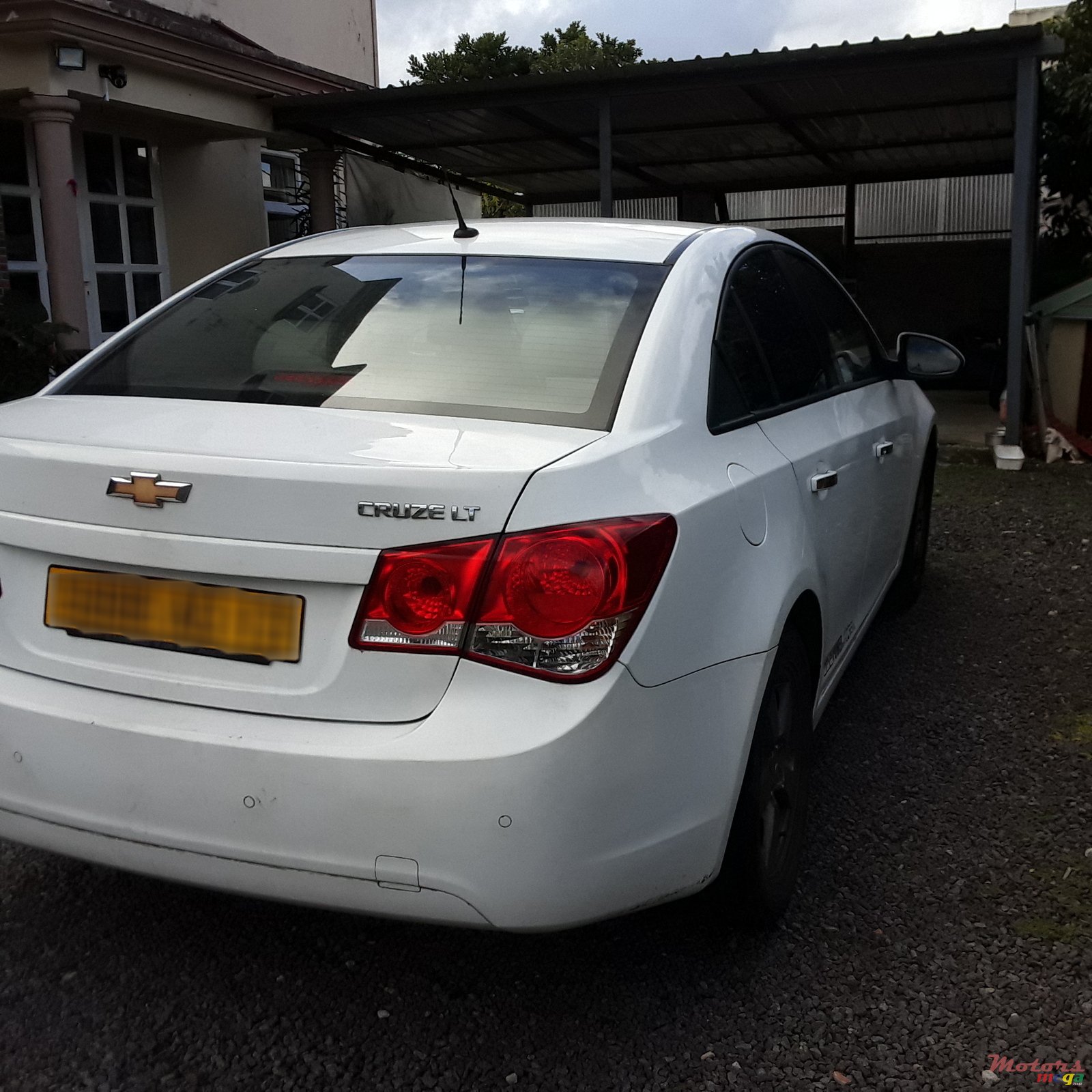 2013' Chevrolet Cruze photo #2