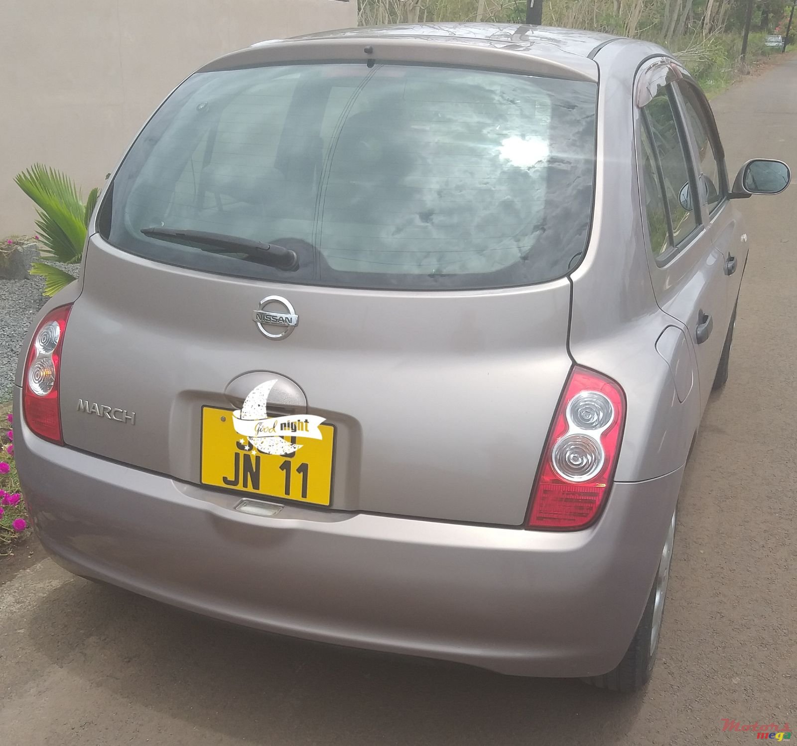 2011' Nissan March photo #2