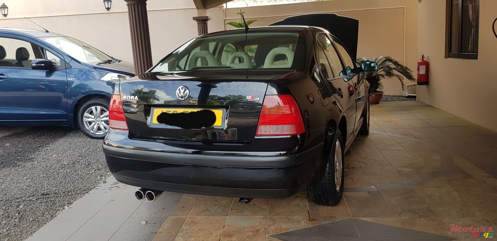 2002' Volkswagen Bora Original photo #1