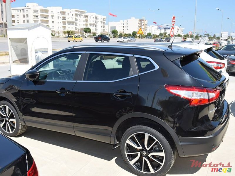 2017' Nissan Qashqai Tekna photo #1