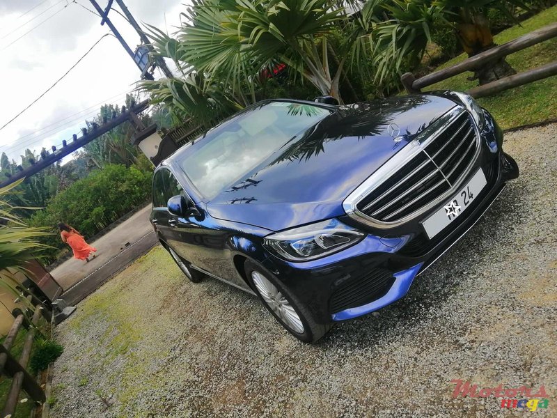 2014' Mercedes-Benz C-Class Luxury C180 photo #1