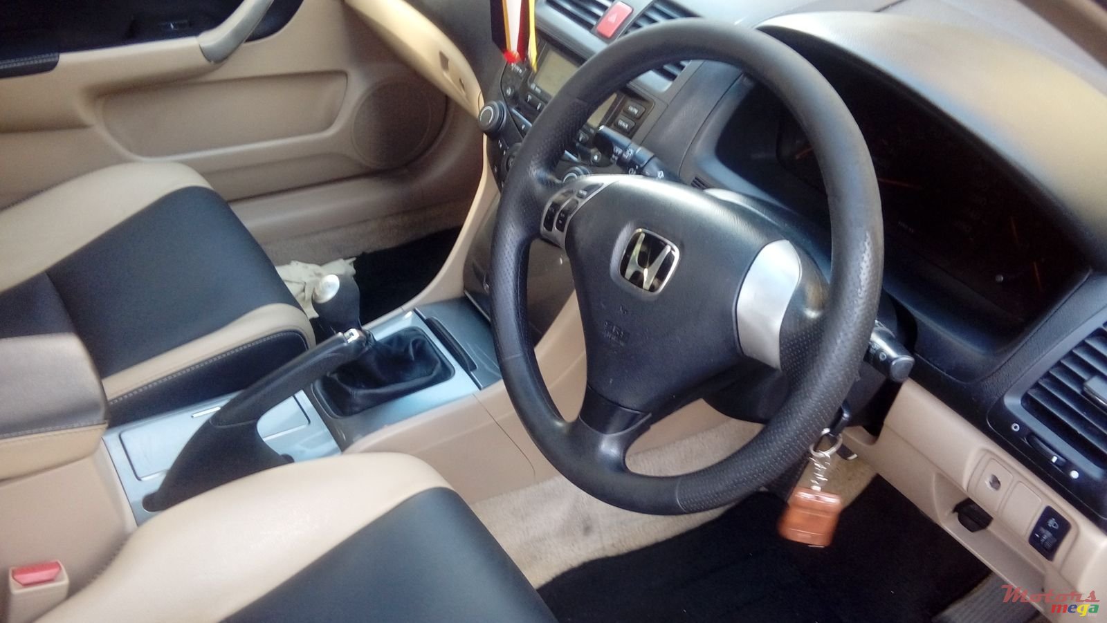 2004' Honda Accord photo #3