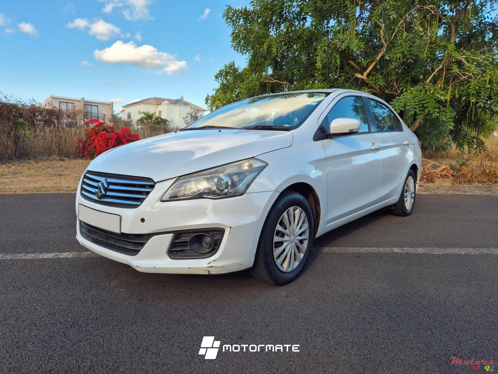 2017' Suzuki CIAZ photo #2