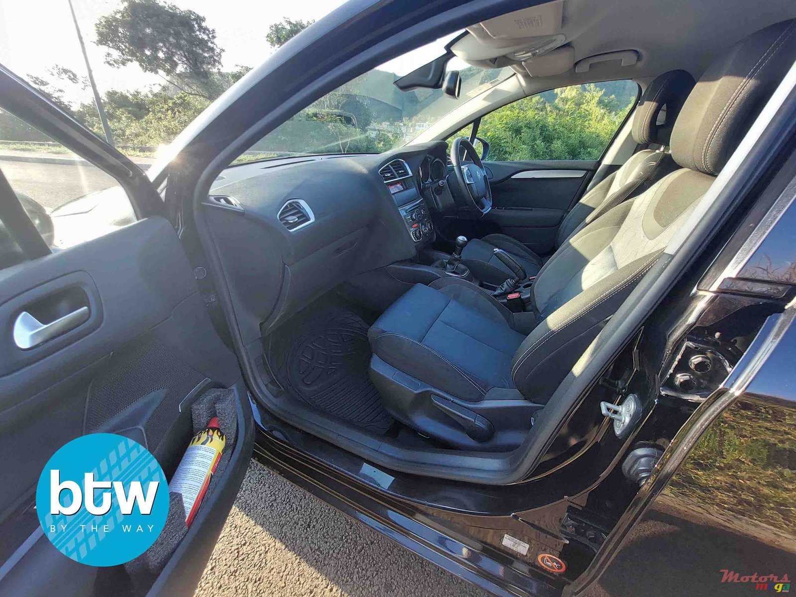 2016' Citroen C4 photo #4