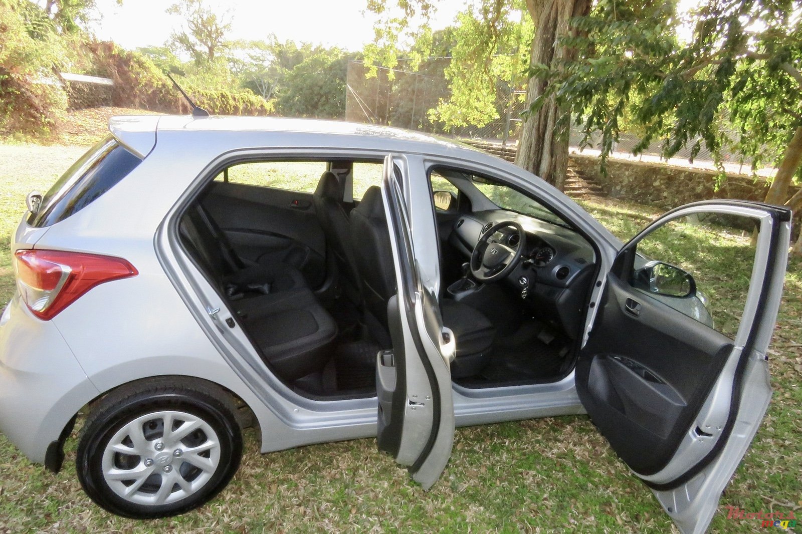 2018' Hyundai i10 photo #3