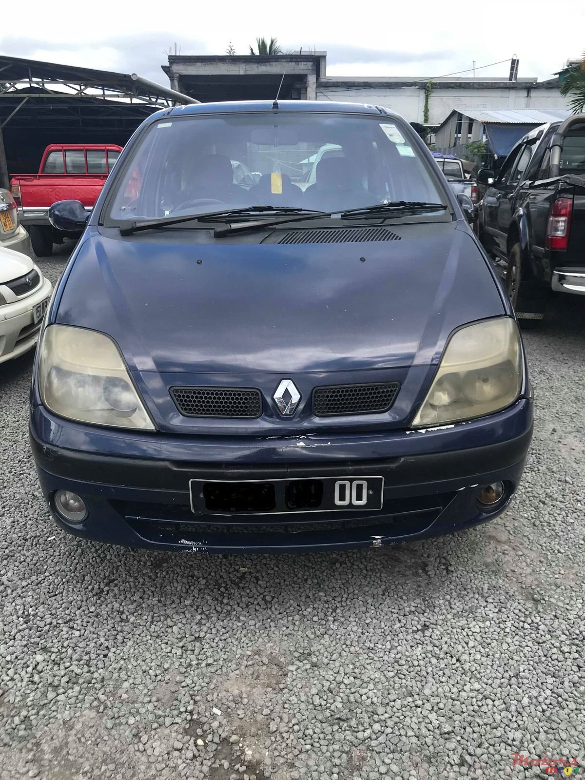 2000' Renault Megane photo #2