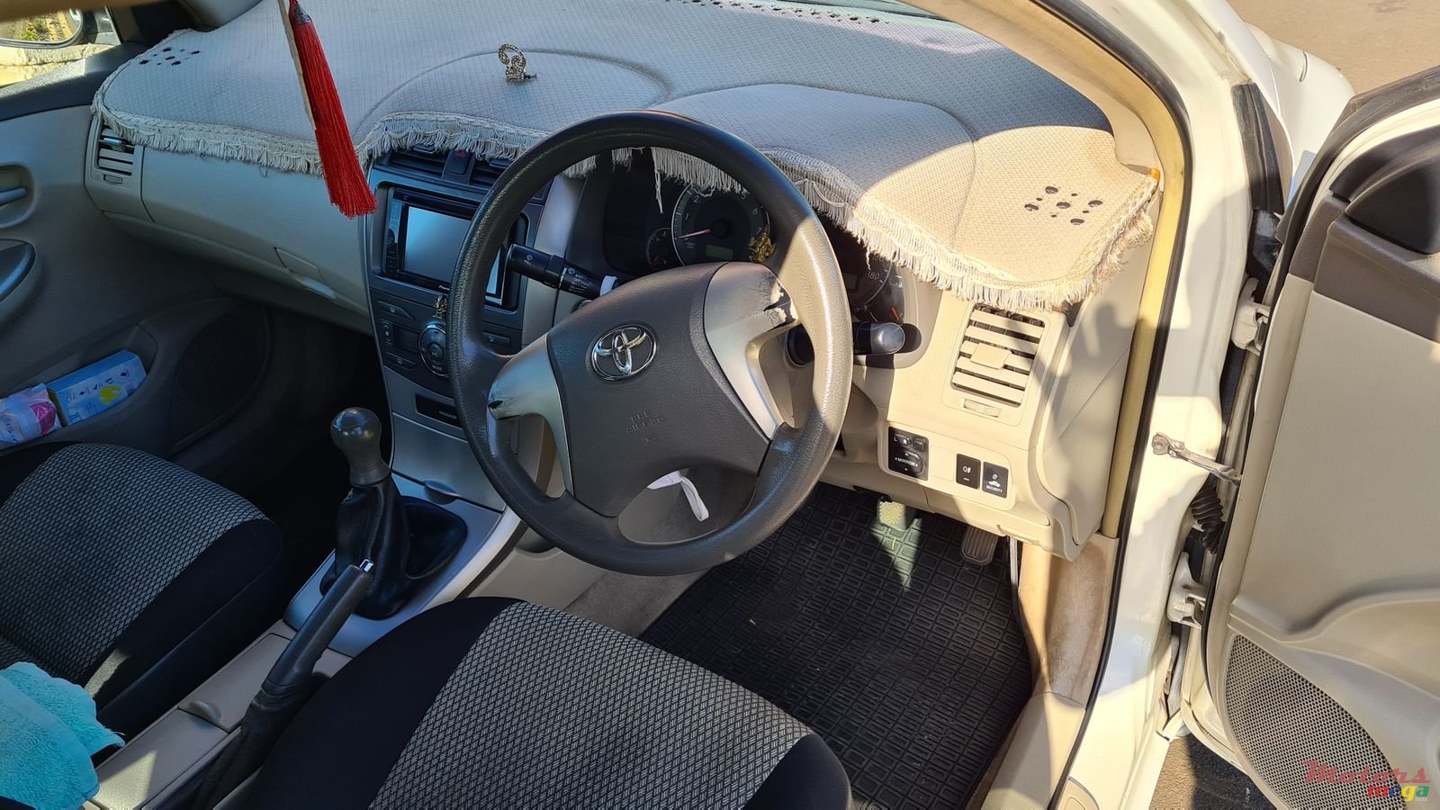 2006' Toyota Axio photo #7