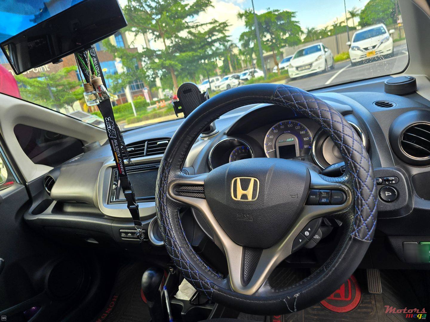 2012' Honda Fit Hybrid photo #4