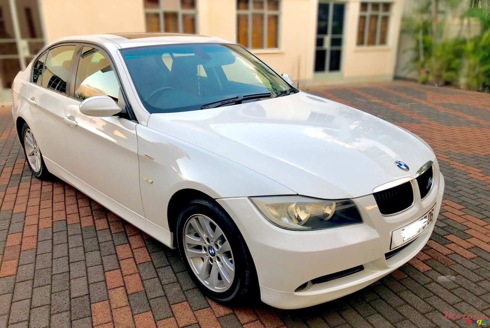 2006' BMW 320 photo #3