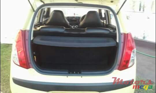 2010' Hyundai i10 photo #6