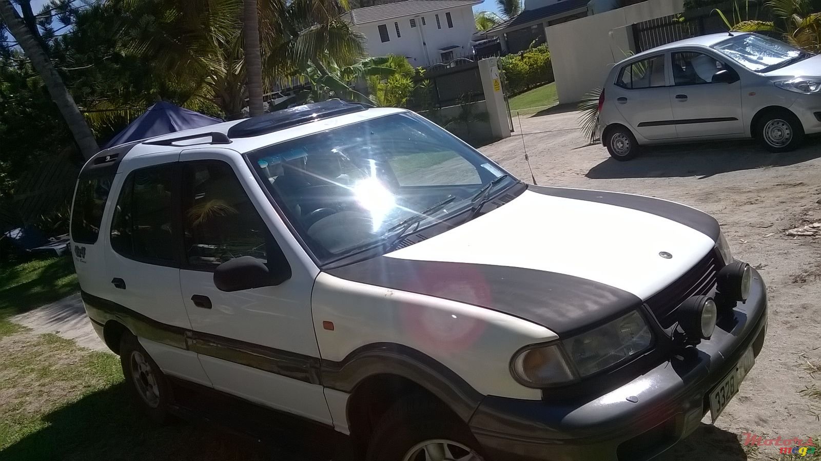 2000' Tata Safari photo #2