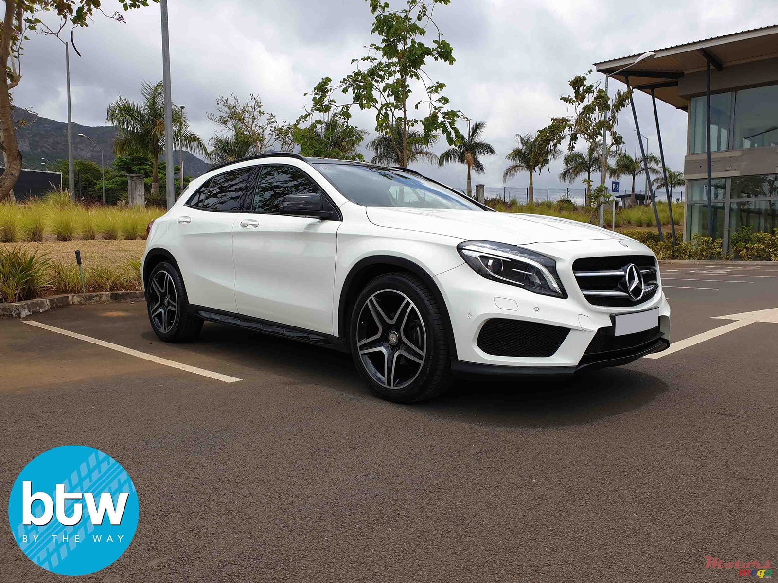 2017' Mercedes-Benz GLA-Class 200 AMG photo #1