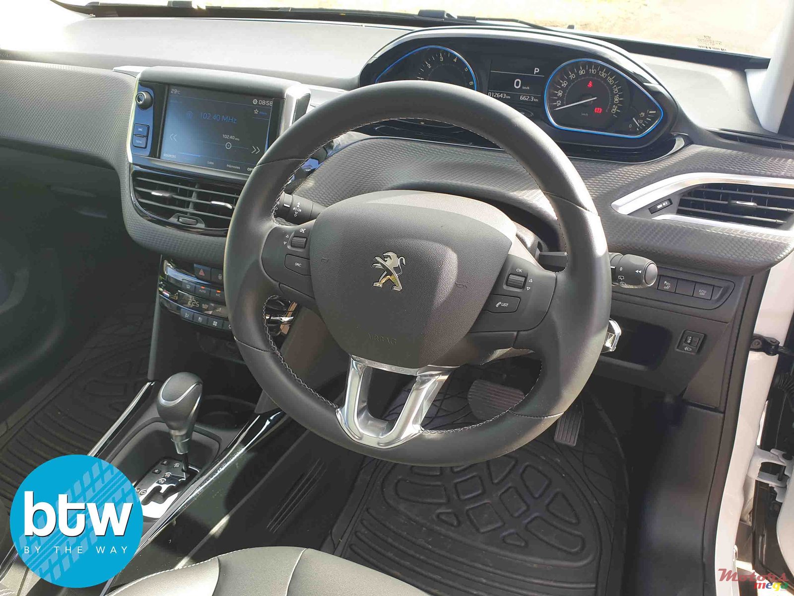 2018' Peugeot 2008 Allure photo #6