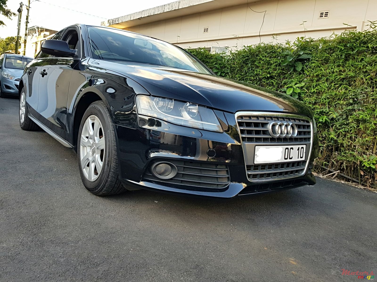 2010' Audi A4 1.8 turbo photo #1