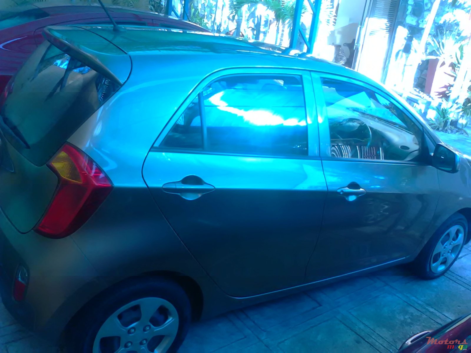 2012' Kia Picanto photo #1