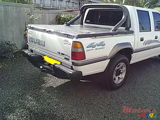 1999' Isuzu KB 2.8 TURBO photo #4