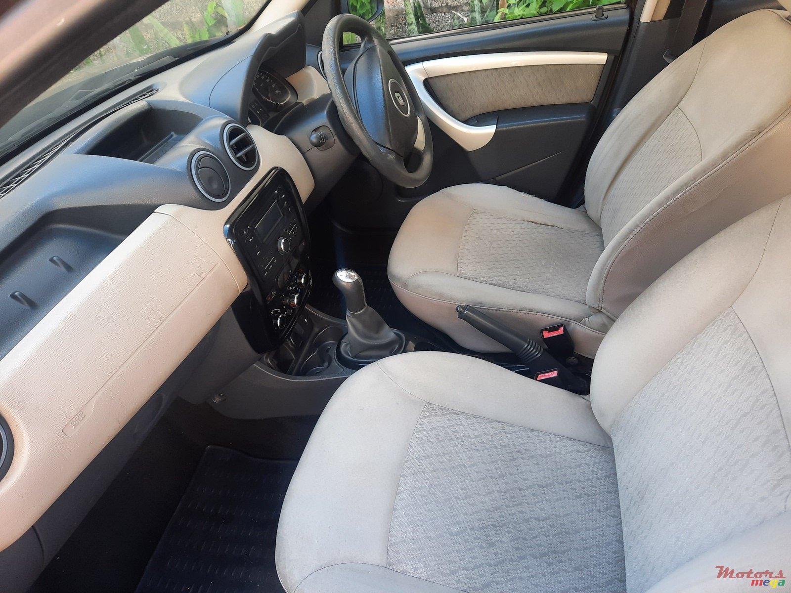 2015' Renault Duster photo #6