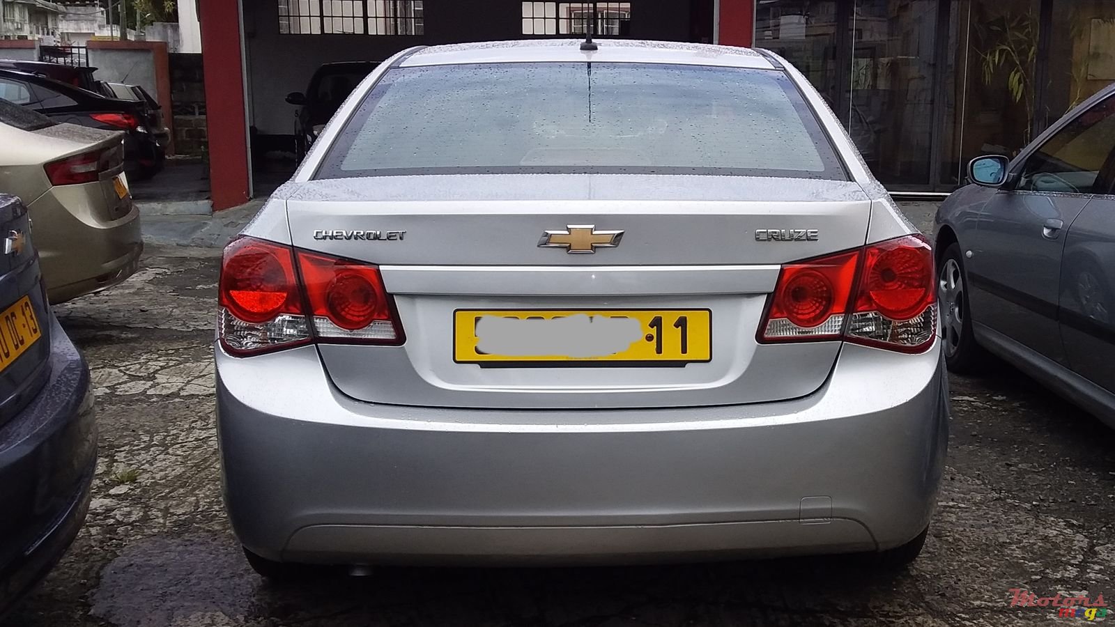 2011' Chevrolet Cruze photo #4