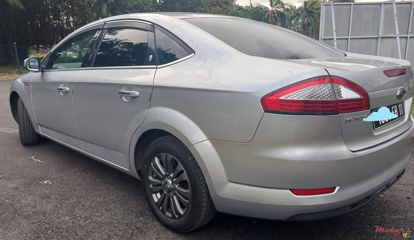 2011' Ford Mondeo photo #3