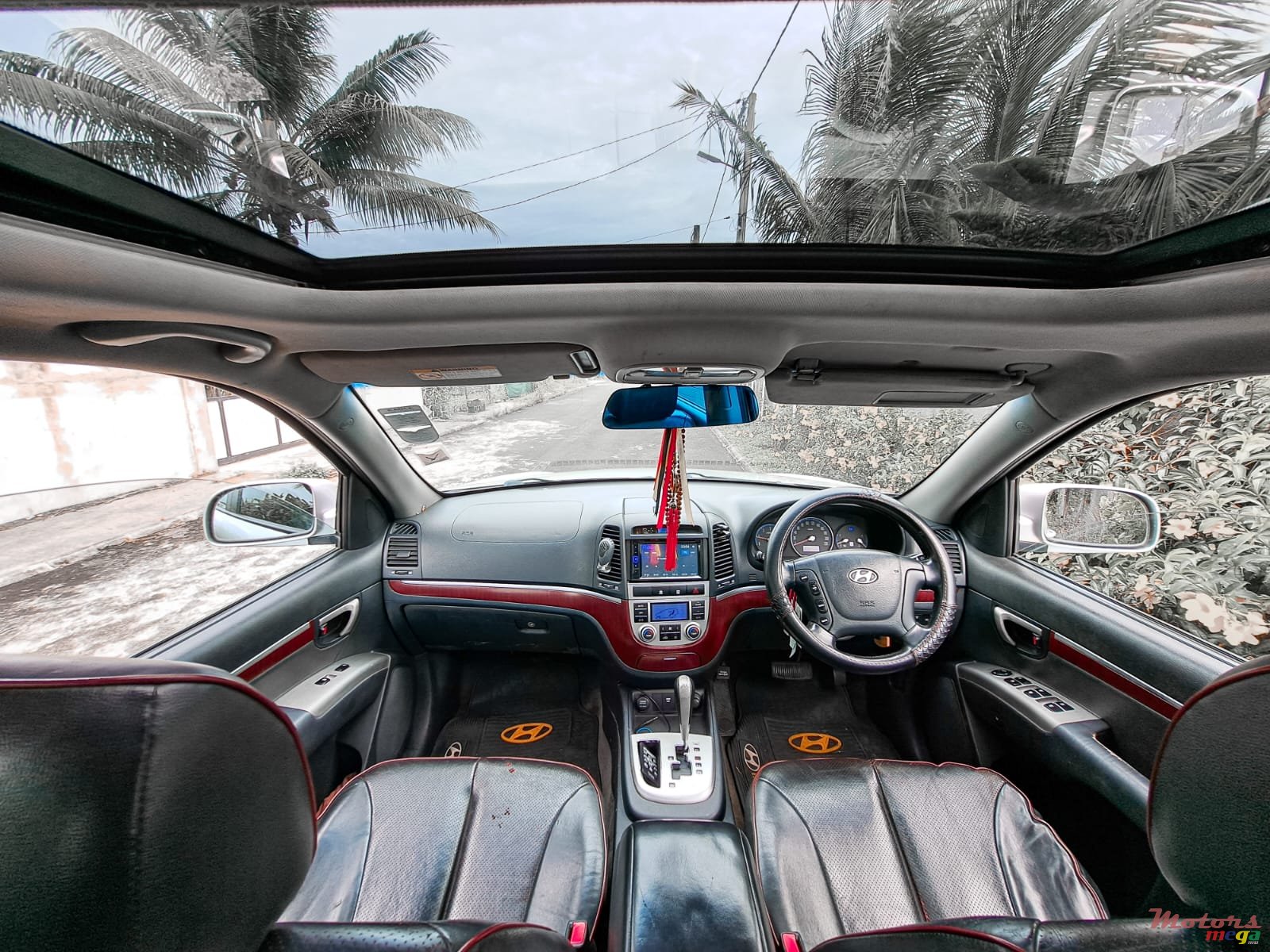 2008' Hyundai Santa Fe Second generation (CM; 2005) photo #5