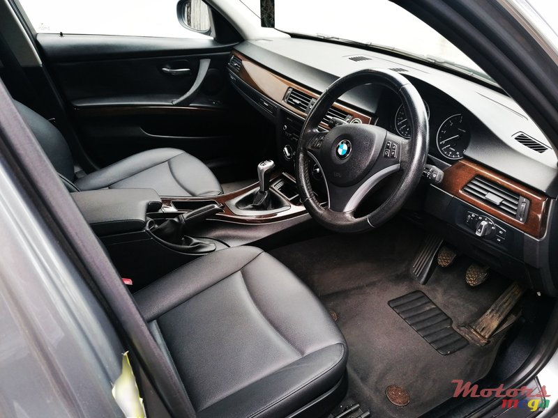 2011' BMW 3 Series 316 i model e90 photo #4