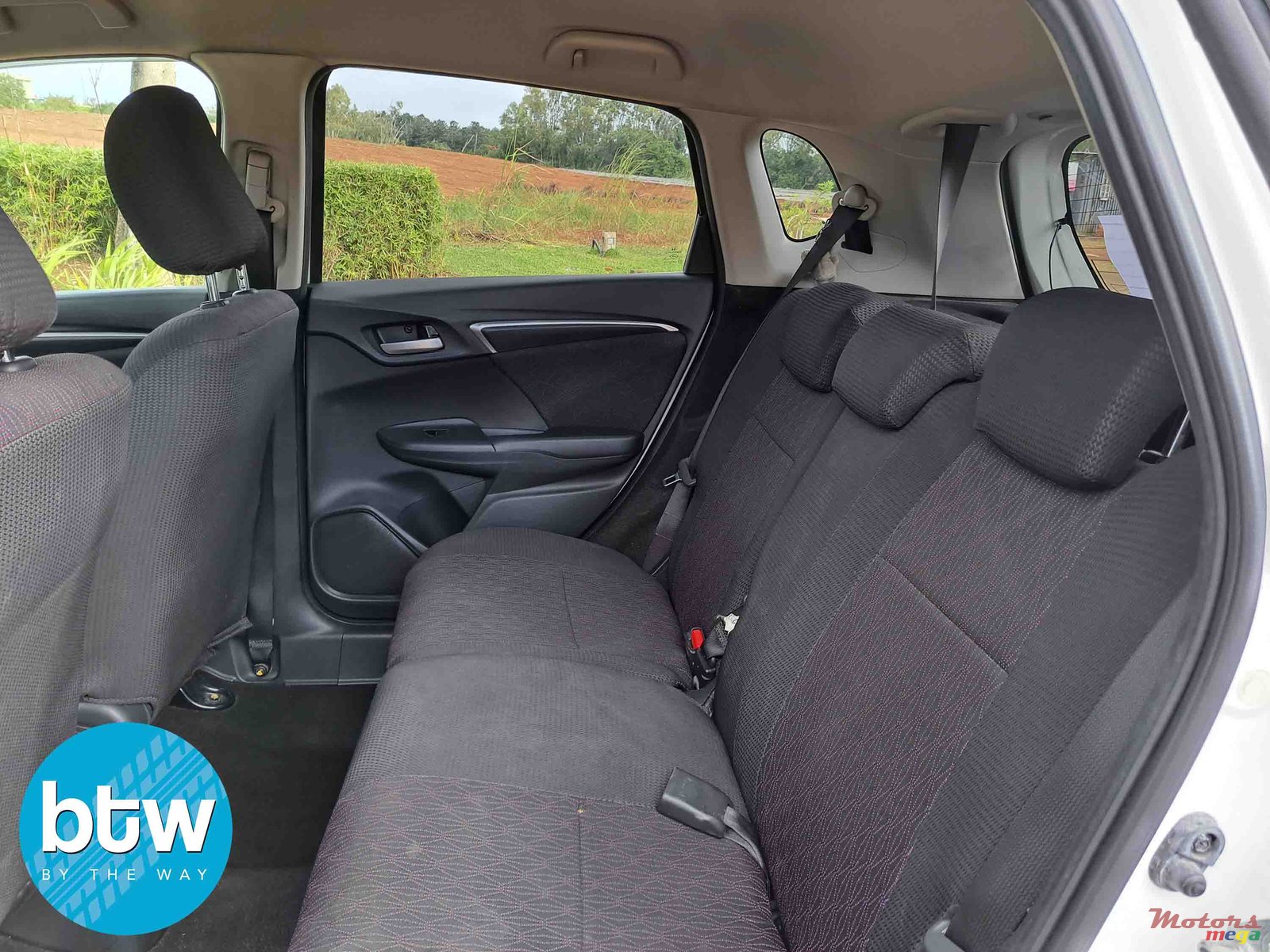 2016' Honda Jazz photo #4