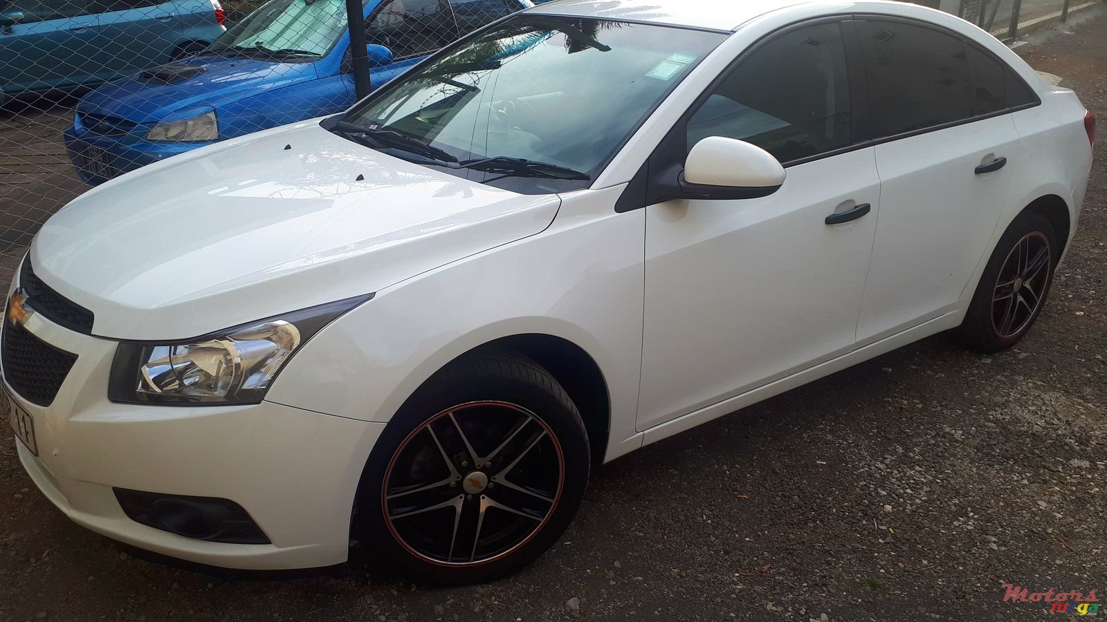 2011' Chevrolet Cruze photo #1