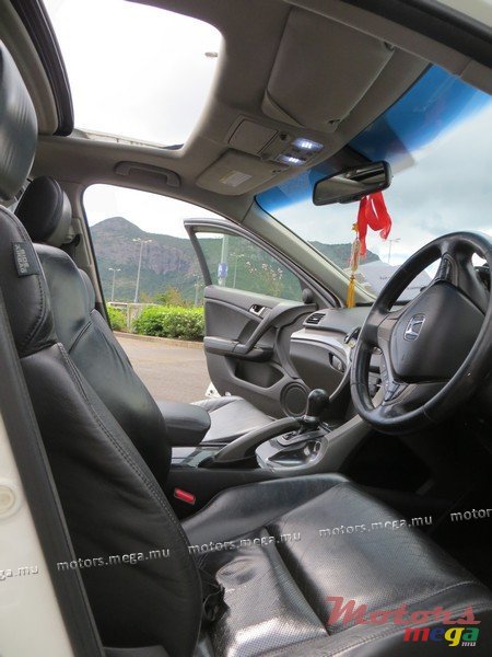 2009' Honda Accord Slightly photo #7