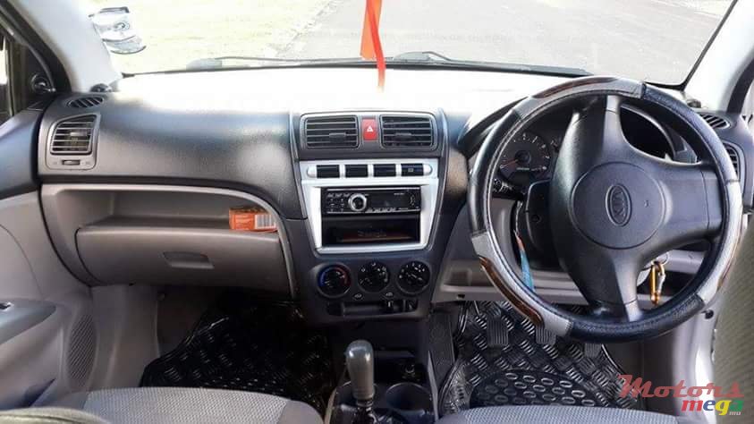 2005' Kia Picanto photo #7