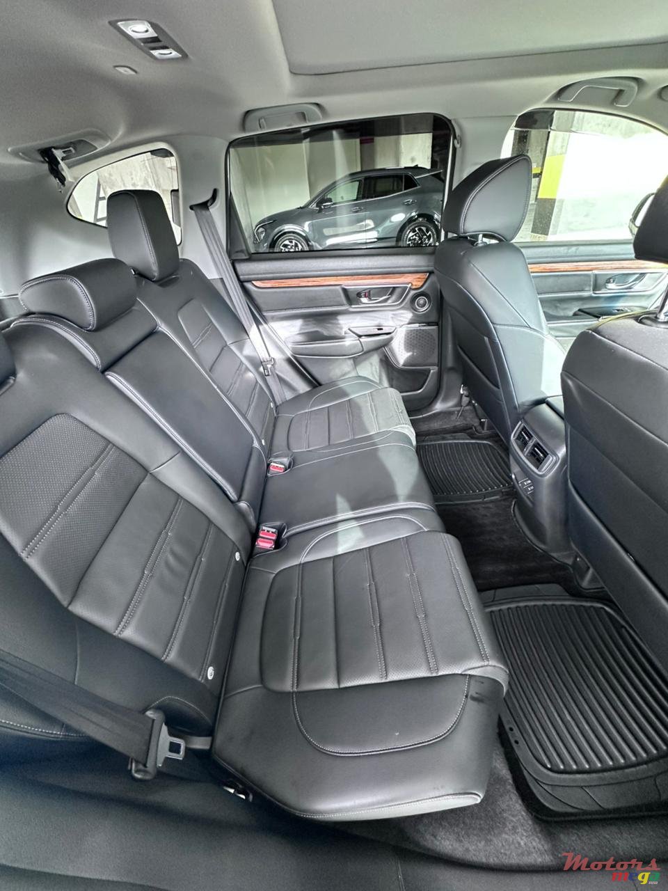 2020' Honda CR-V photo #6