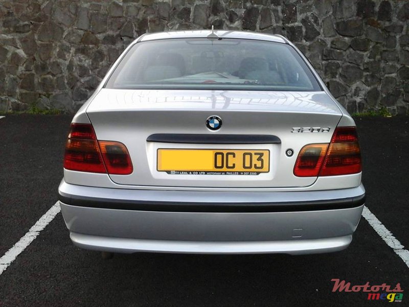 2003' BMW 3 Series Sedan photo #3