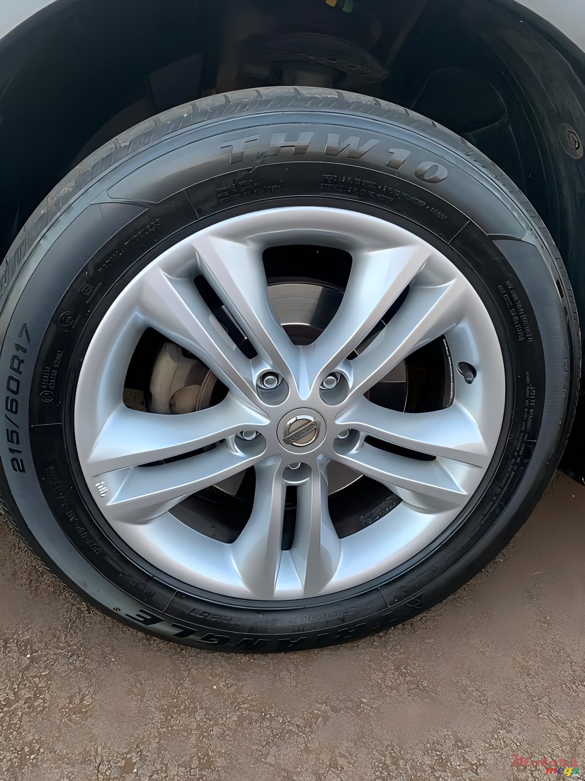 2011' Nissan Qashqai+2 photo #5